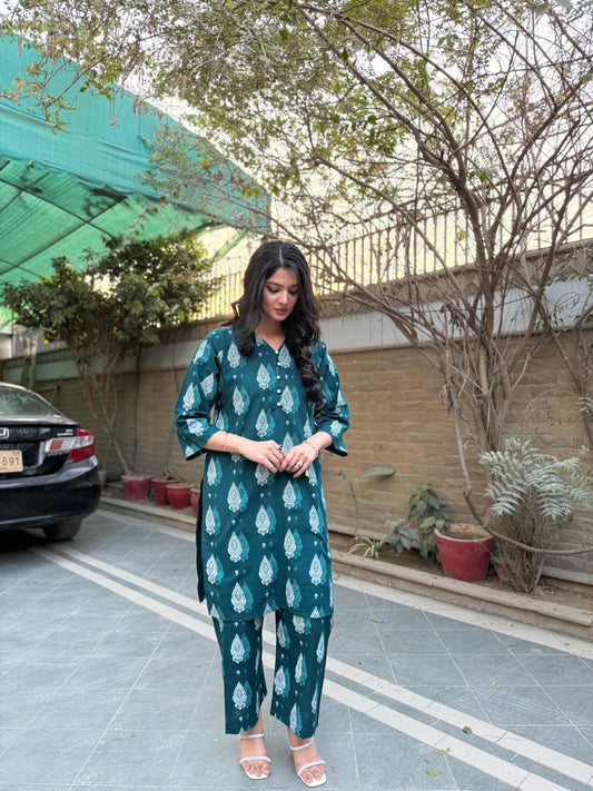 Emerald Elegance -  Khaddar 2PC Printed Dress